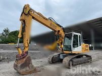 Dezmembrez Excavator senile LIEBHERR R 900