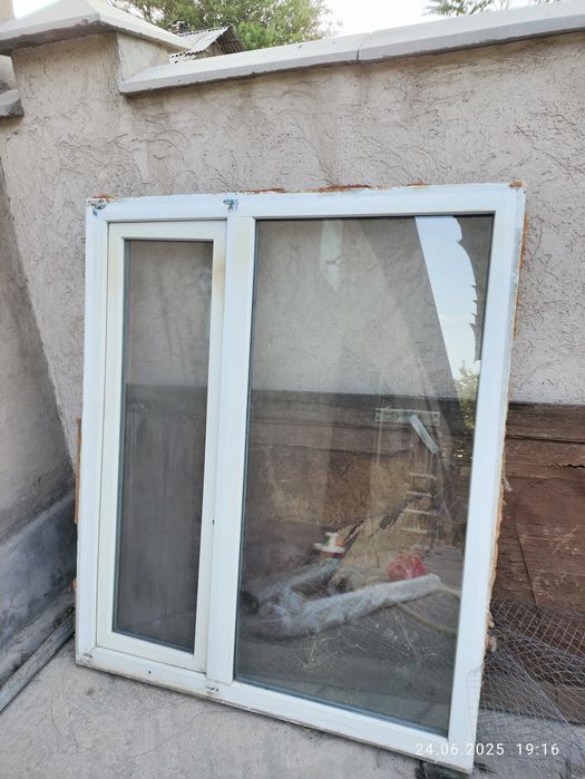 Окно пластиковое