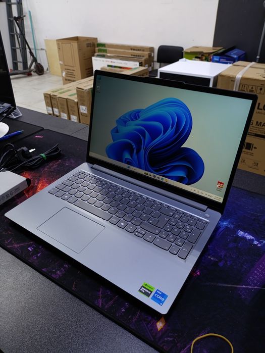 Lenovo LOQ 2050 i5