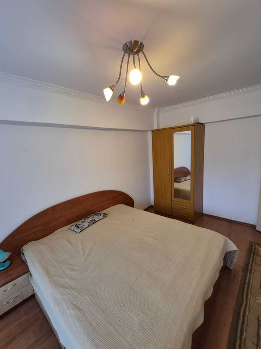 Proprietar, vând garsoniera Răcădău