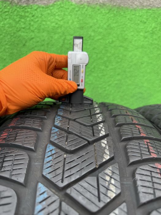 235/60/18 M+S PIRELLI SCORPION Profil 7mm