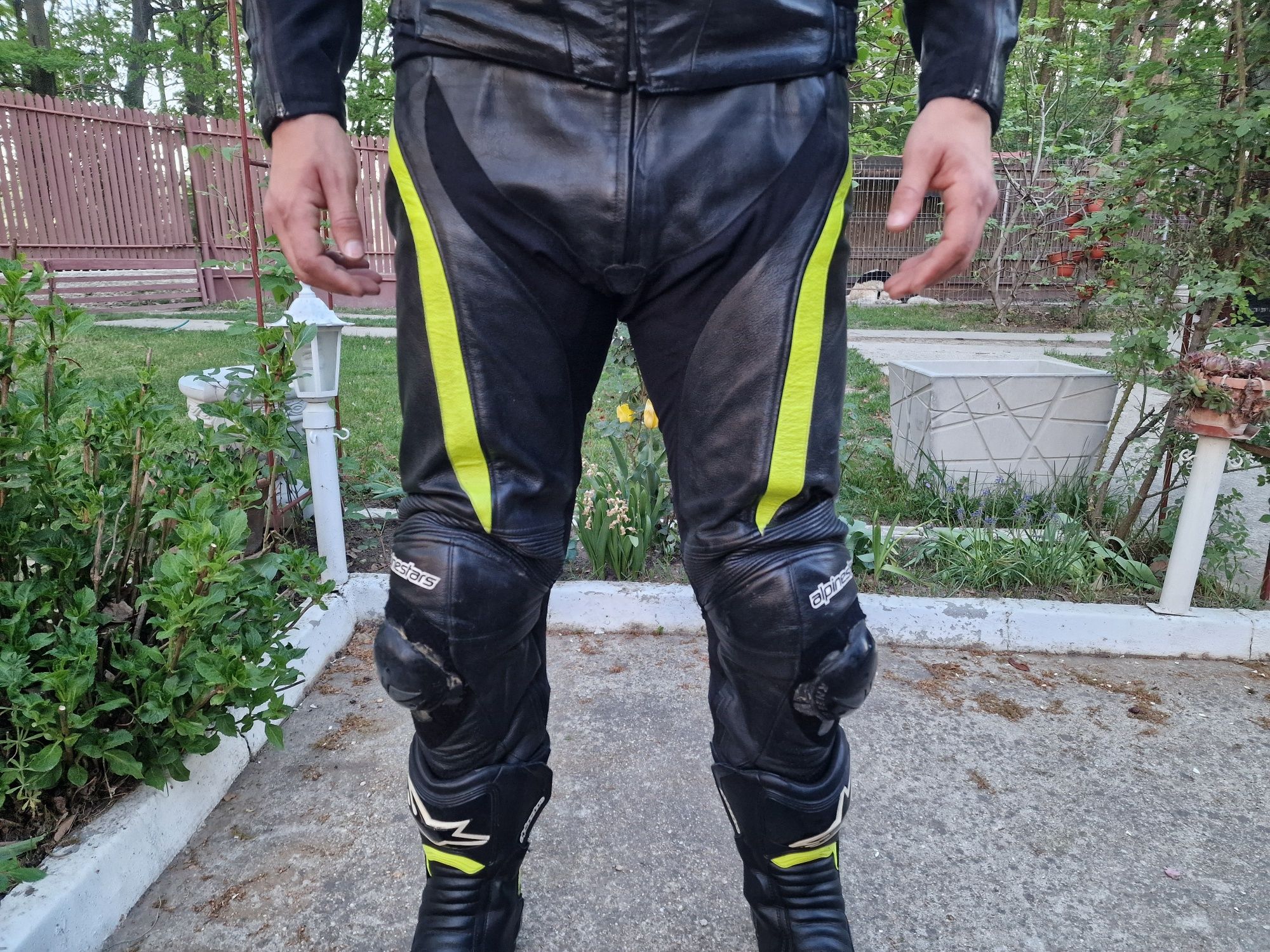 Costum moto piele ALPINESTARS MOTEGI 56 XL