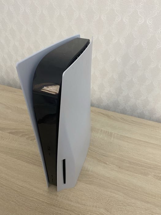 Playstation 5 өте жақсы жағдайда