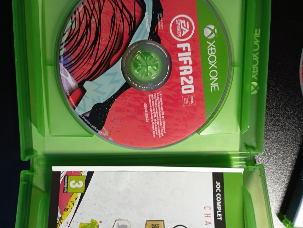 Vând FIFA20 Xbox one