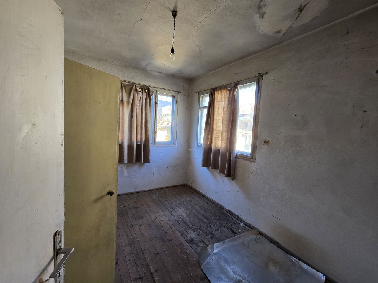 Продава се Къща в Павел баня - 80 кв.м за 625 €/кв.м - Снимка #3