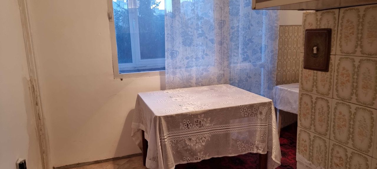 Продава се Едностаен апартамент в Разград, Орел - 40 кв.м за 1084 €/кв.м - Снимка #2