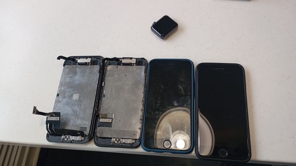 Продам телефоны айфоны