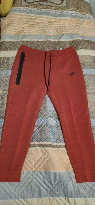 Nike tech fleece.