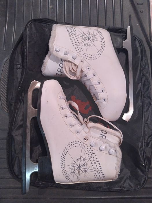 Продам коньки размер 36