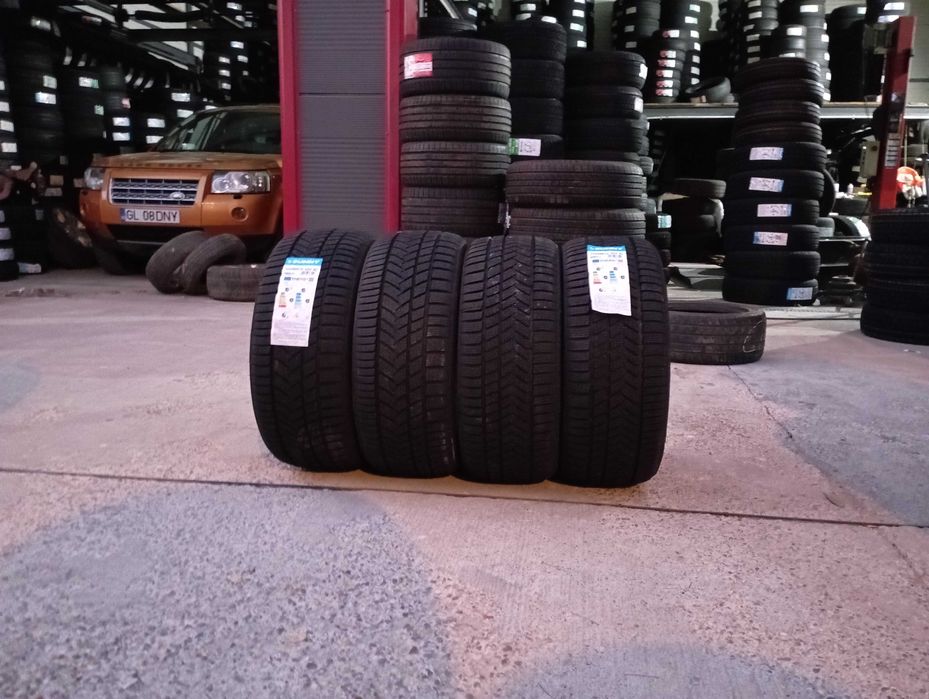 Anvelope Sunny 225/40/18 Noi De Iarna