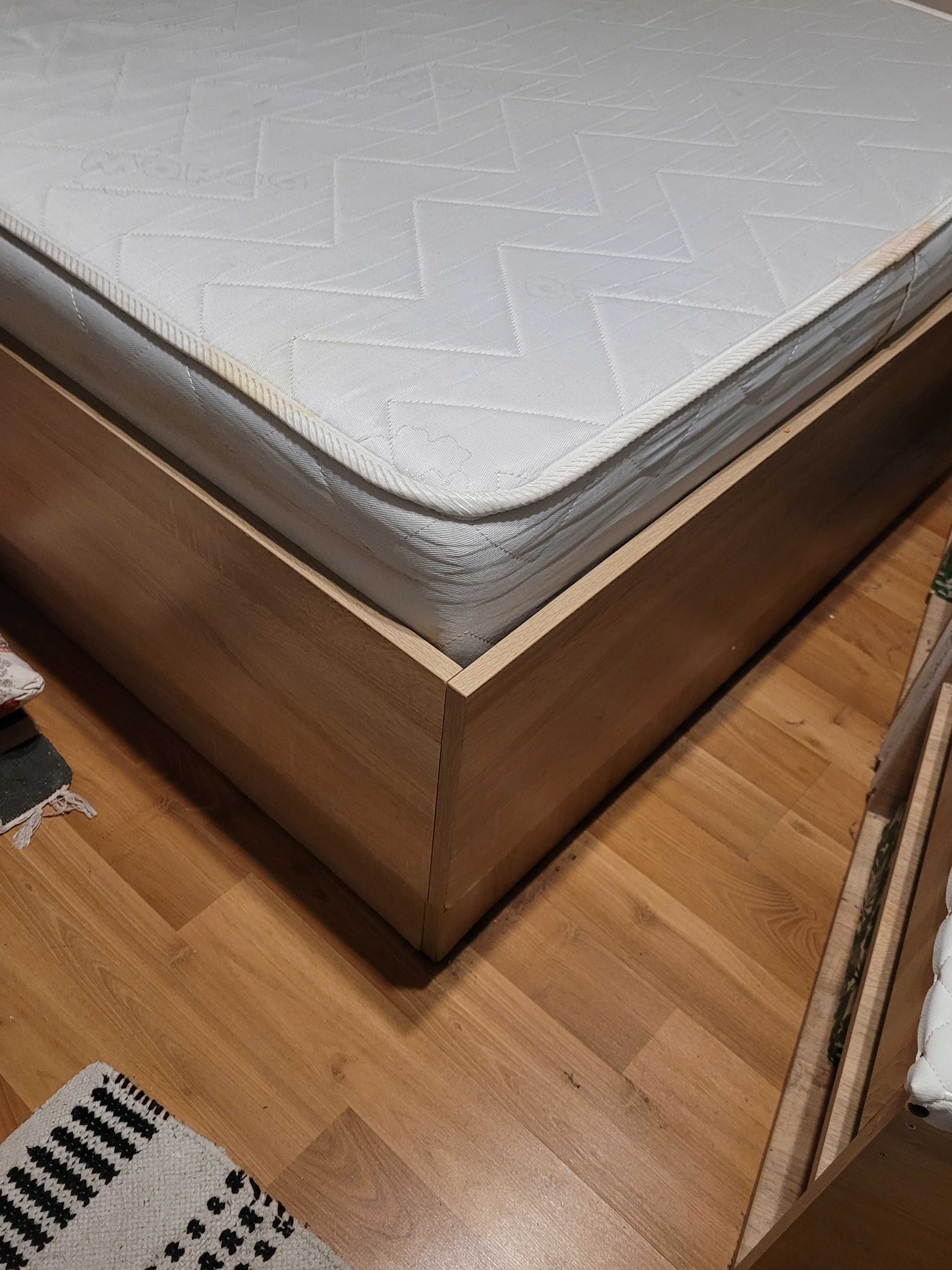 Продавам легло + матрак + пейка - 120/190