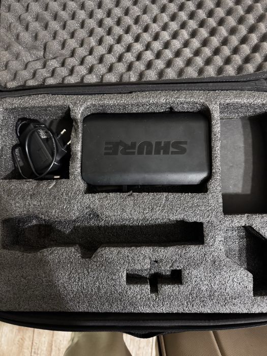 Vand reciver Shure BLX4 + BAG Transport