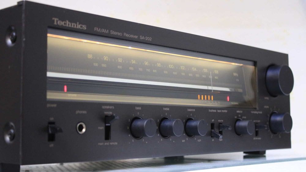 Statie/Tuner Technics SA-202(2x50W).