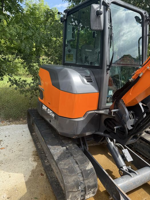Miniexcavator Doosan 5.5 tone, A/C, 2023, 1.000 ore