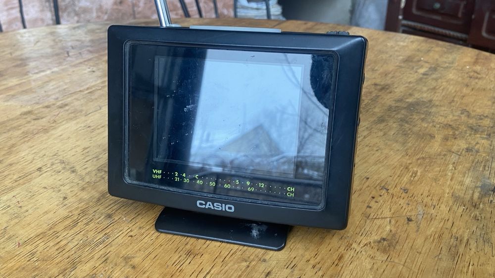 Casio TV-8700L продам