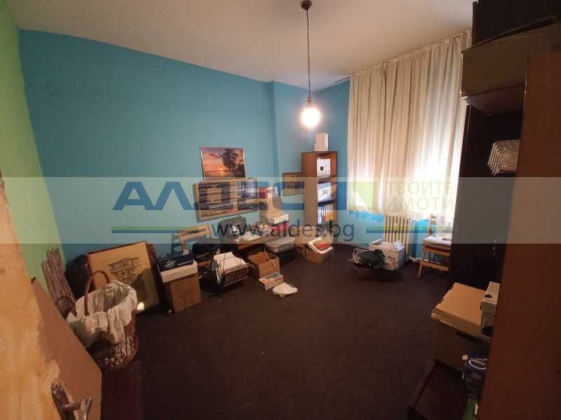 Продава се Тристаен апартамент в София, Център - 110 кв.м за 3591 €/кв.м - Снимка #7