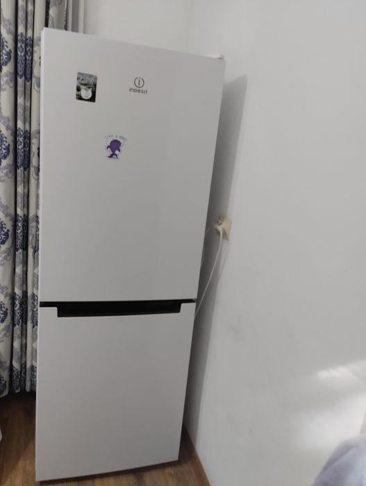 Холодильник LG отличном состояние
