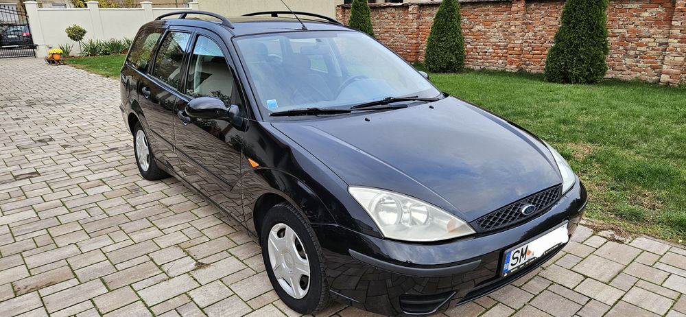 De vânzare Ford Focus 1.6 break pe benzina
