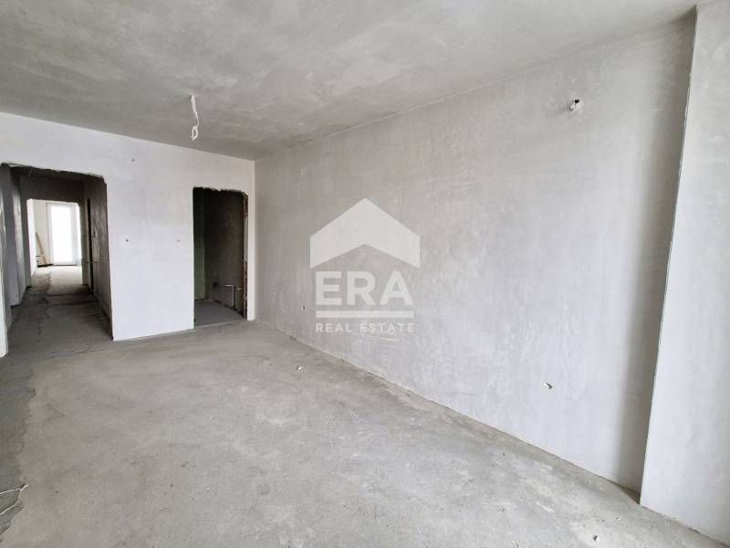 Продава се Тристаен апартамент в Кърджали, Център - 138 кв.м за 1029 €/кв.м - Снимка #4