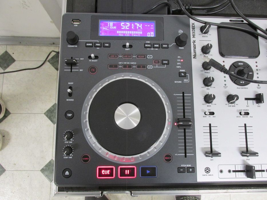 DJ конзола Numark MIXDECK