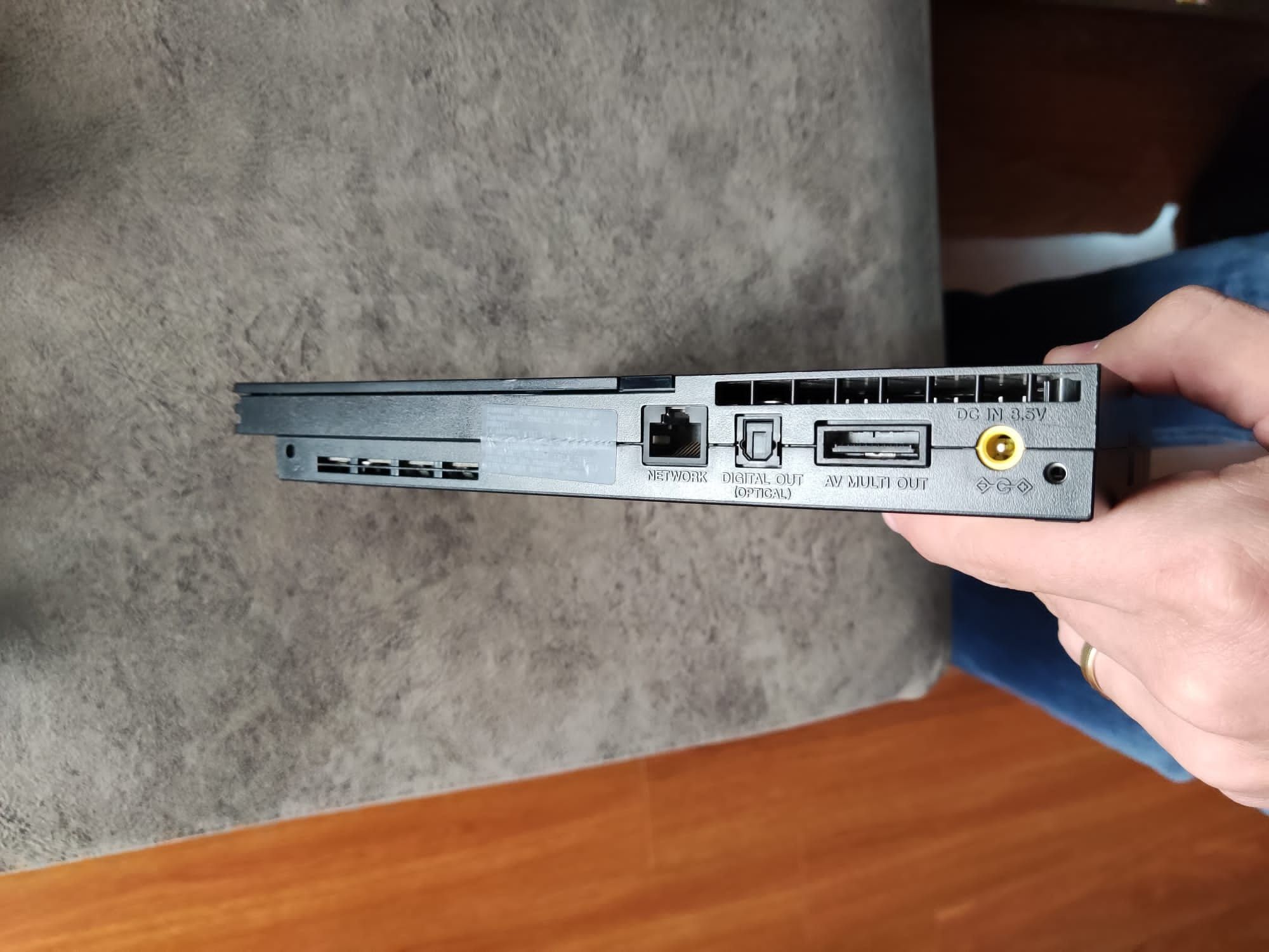 Consola PlayStation 2 Slim + jocuri originale impecabila