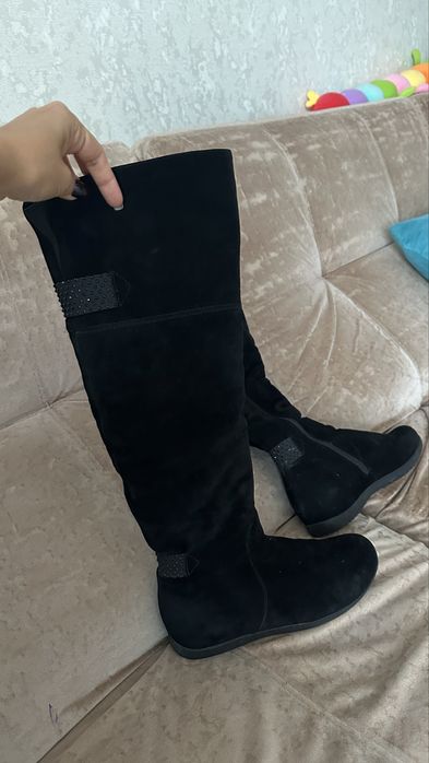 Зимние сапоги из натур замши