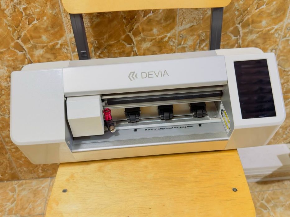 Продаю плоттеры Devia, есть в наличие 7 штук