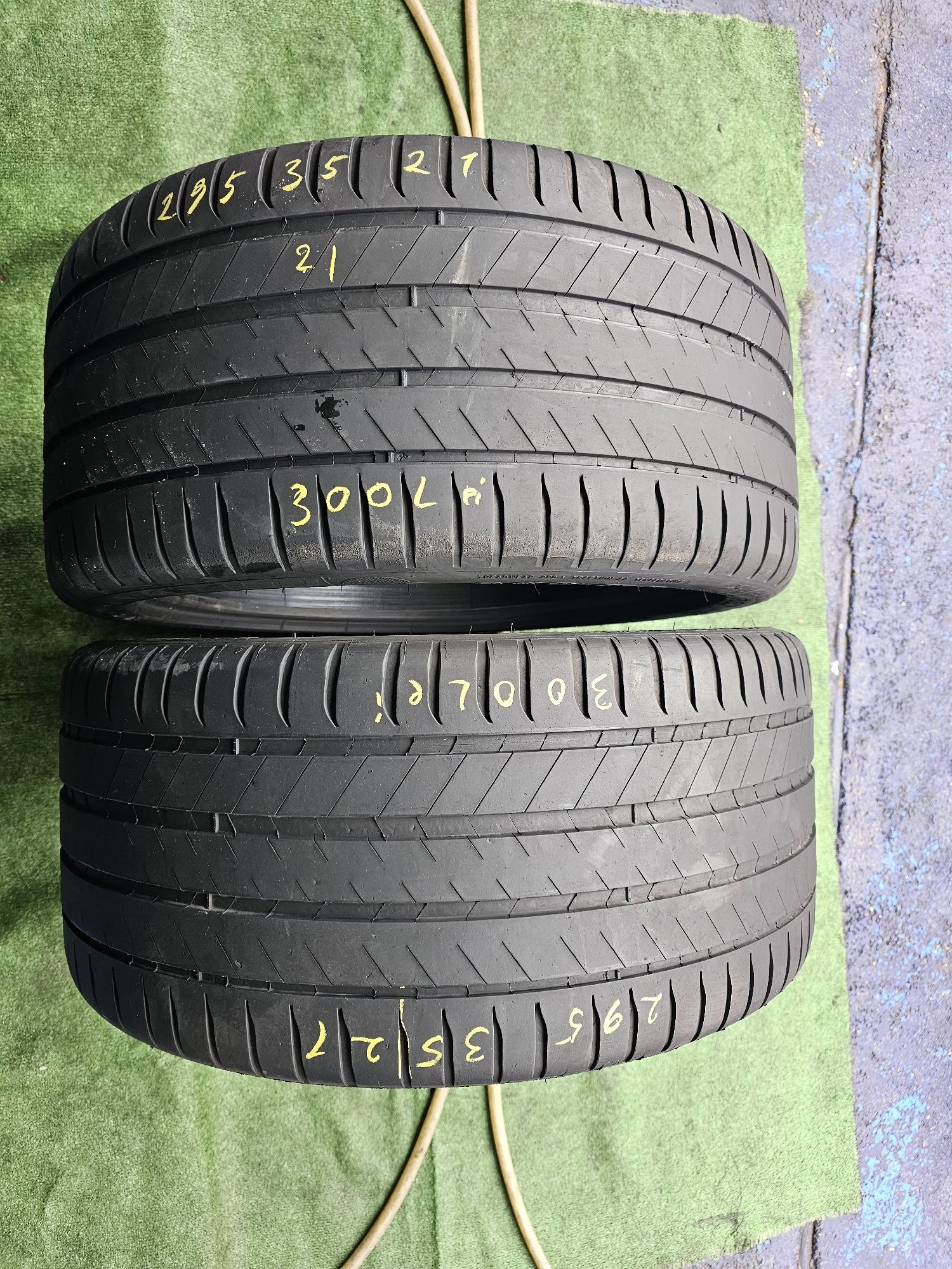 295 35 21 vara michelin