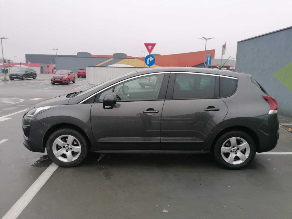 PEUGEOT 3008  1.6 HDI