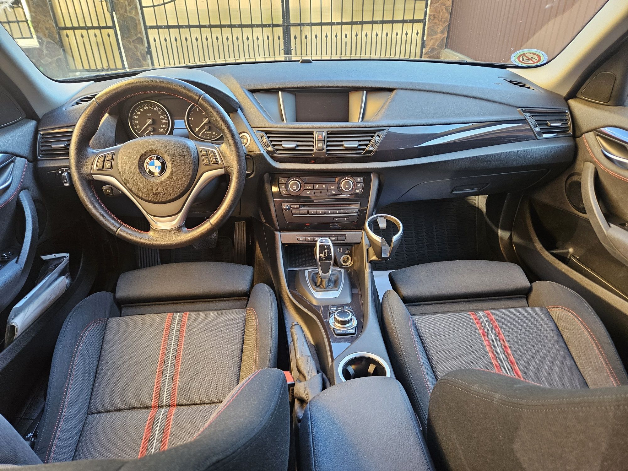 Vand BMW X1 2.0 TDI  Sport - Line 2013