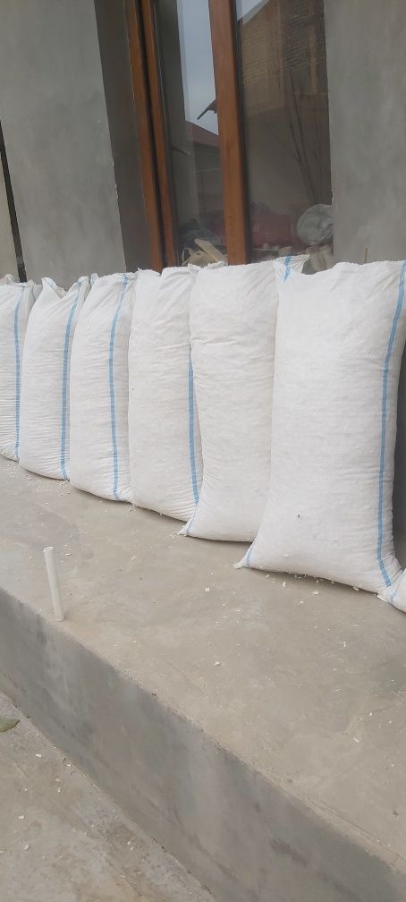 Apilka bor sotila 20 ming sõm 200 ta qop bor dan qopi bilan