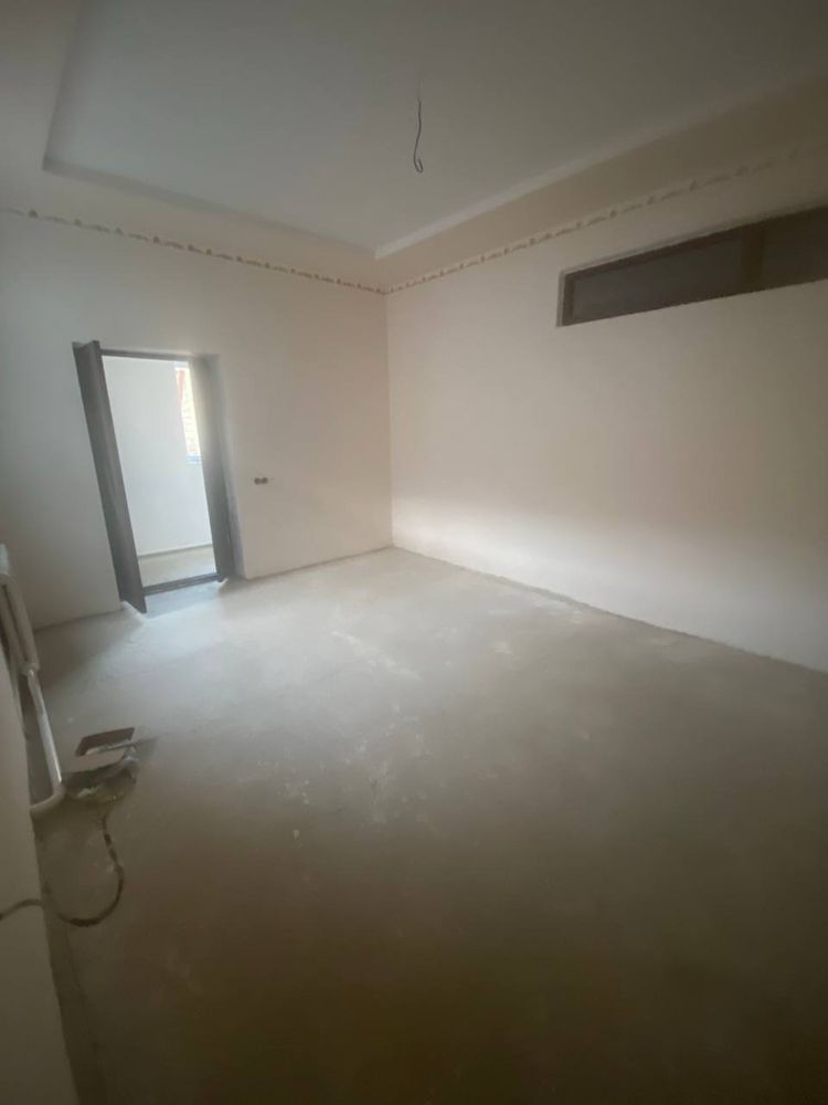 Uy sotiladi 1.3 sotiq 4 xona
