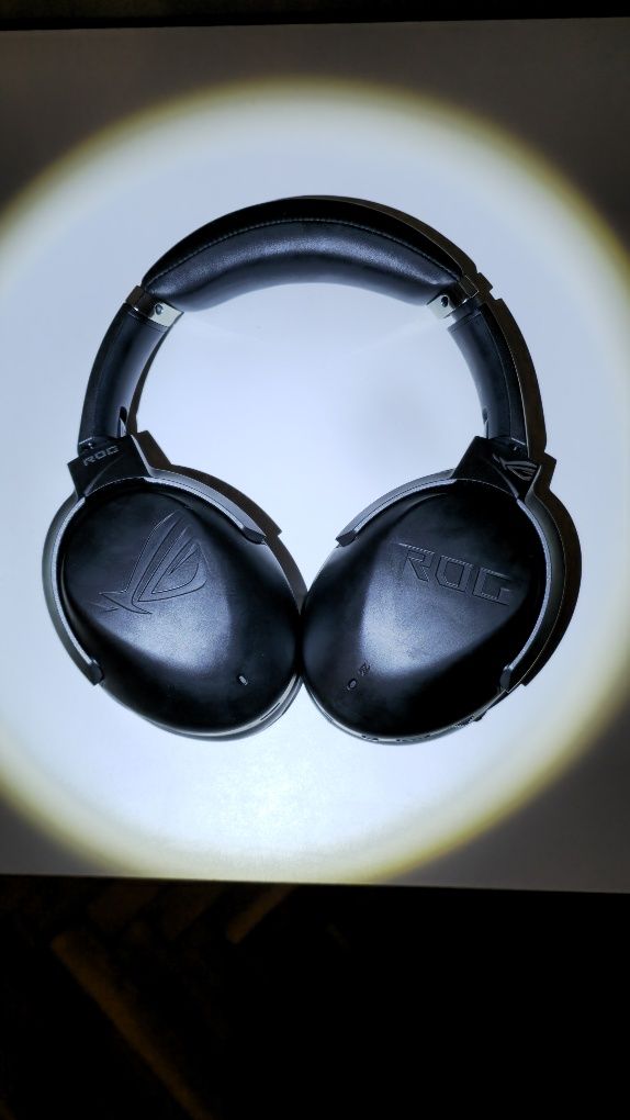 Asus Rog Strix Go BT