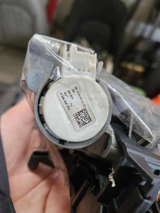 Contact cu cheie Volkswagen Skoda Audi seat