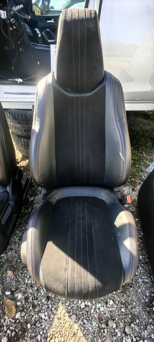 Салон, седалки peugeot 308 gt Line