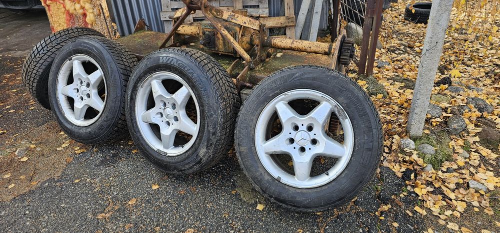 Зимни гуми + Джанти 17''