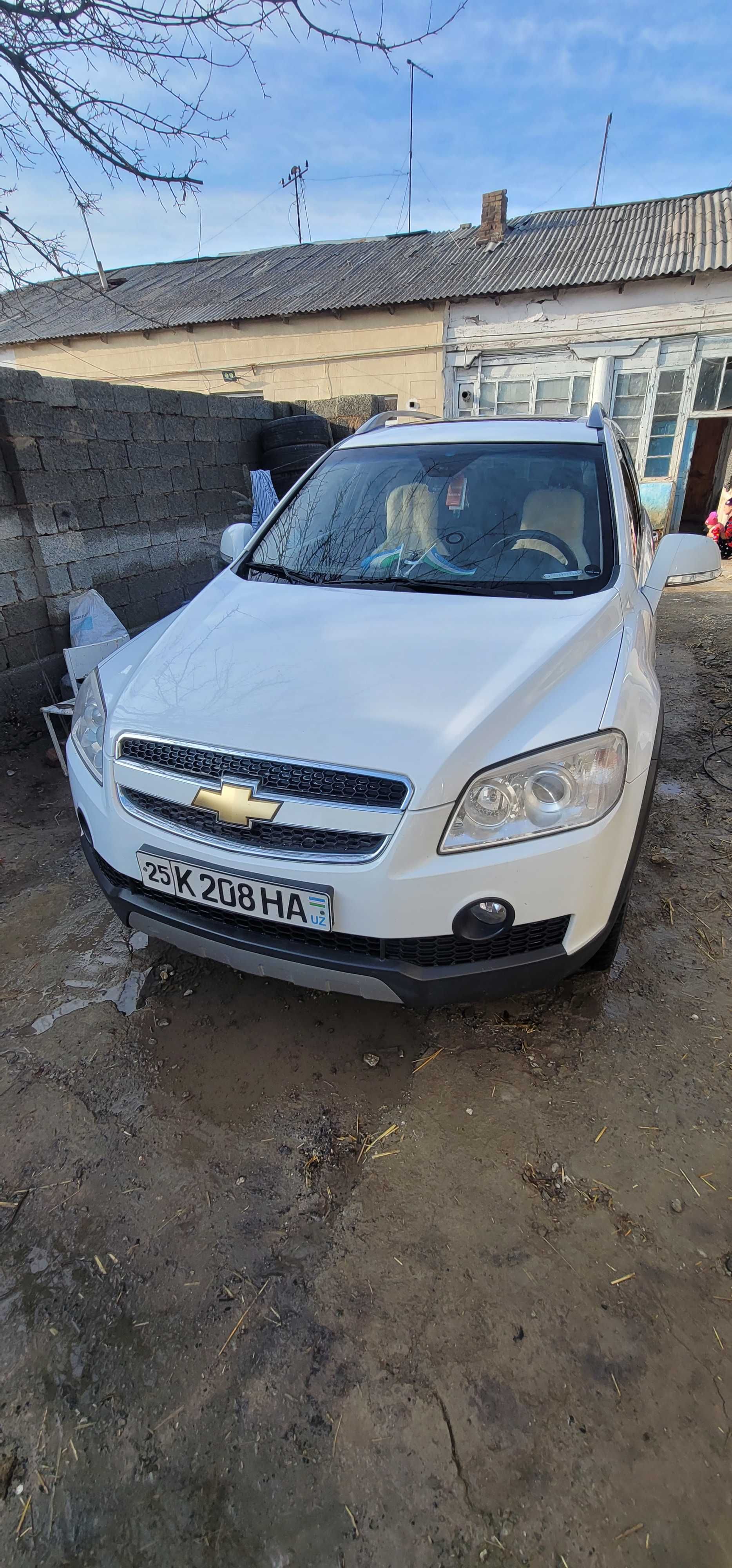 Chevrolet Captiva 1 3.2 mator avtomat sotiladi