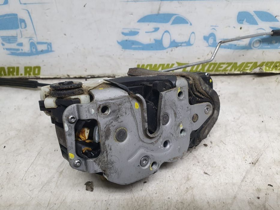 Broasca dreapta fata 3023880 Opel Astra J [2009 - 2012] 1.7 cdti A17D