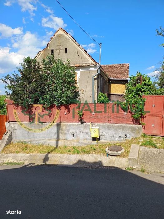 Casă cu teren 1.647 mp de vânzare – Hașag, Sibiu