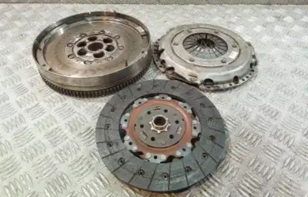 Kit ambreiaj 2.0cdti A20DTH Insignia/Astra J/Zafira C/Astra H