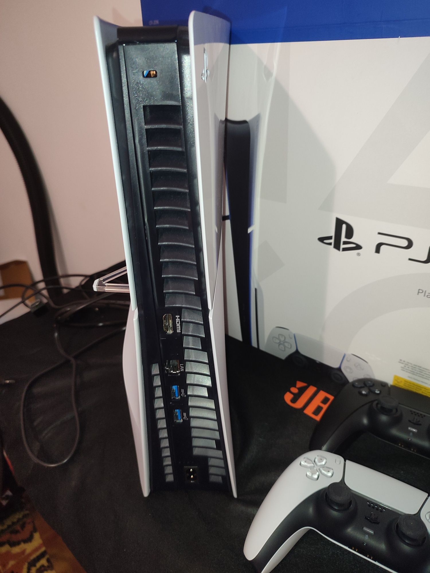 Playstation 5 slim- disk edition, втори джойстик
