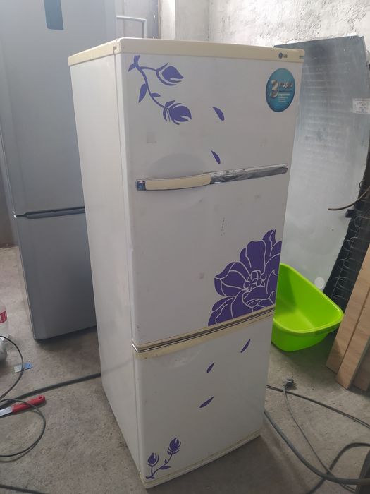 Продам холодильник LG