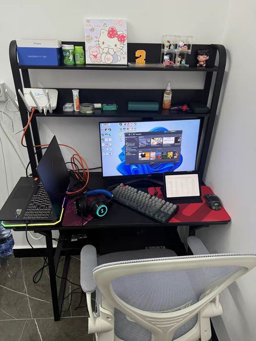 Стол для компьютера