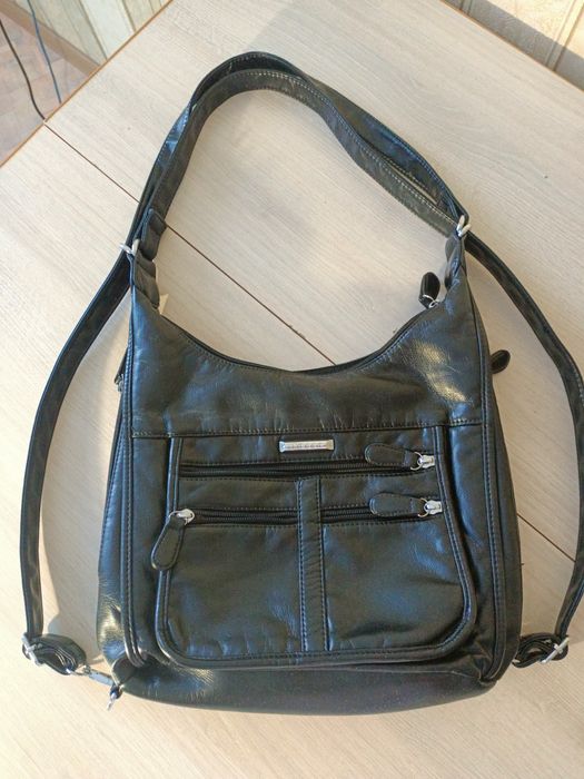 Продам сумку-рюкзак кожаную женскую