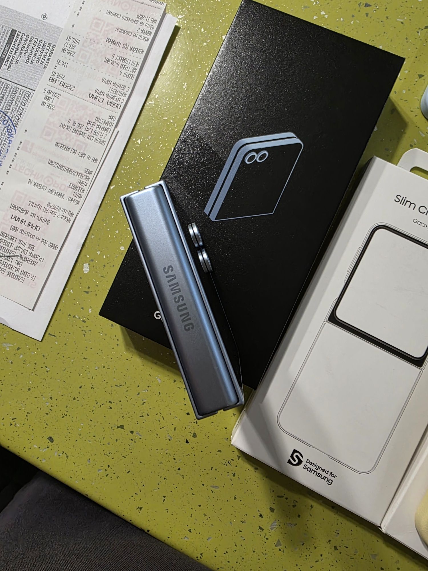 Samsung Galaxy Z Flip 6