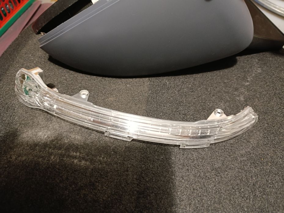 Ел.огледало за Голф 7 2015 г.прибиращо се.