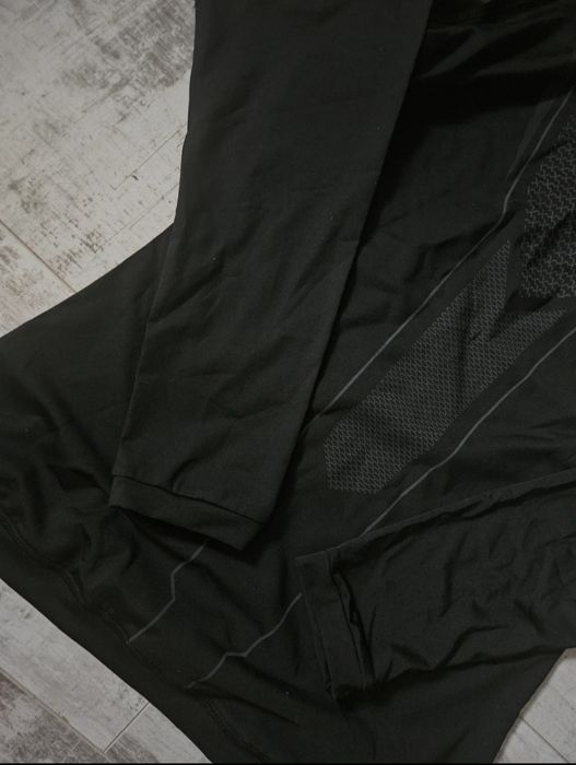 Hanorac gymshark onyx V5