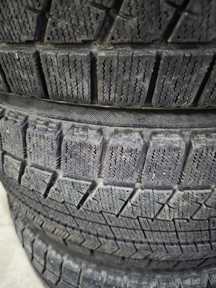 Шины зимние Bridgestone