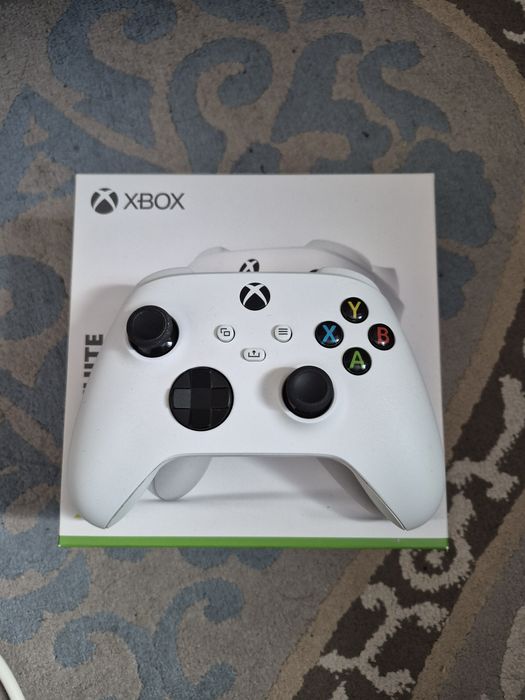 Продам Xbox геймпад новый