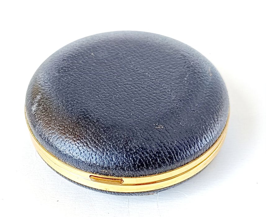 Немски туристически часовник -будилник в кожена табакера